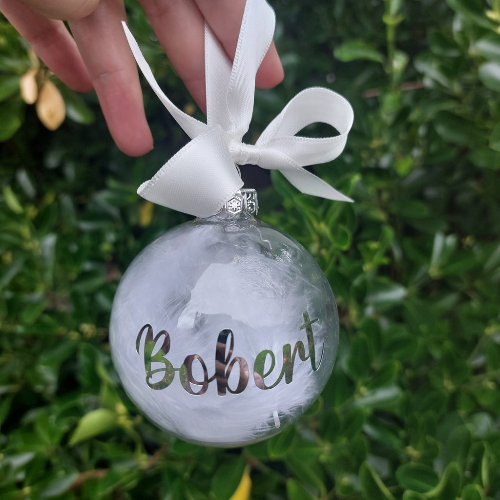 Personalised Memorial Glass Bauble – White Feather Filled